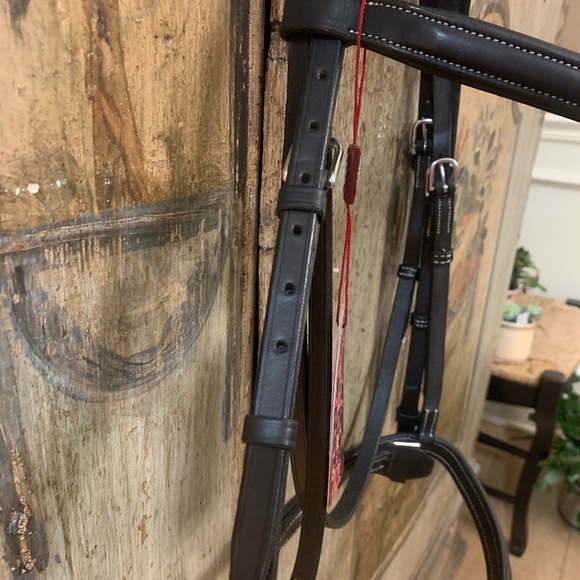 SOLD Brand new with tags CWD raised fancy stitched French noseband bridle - Picture 15 of 16
